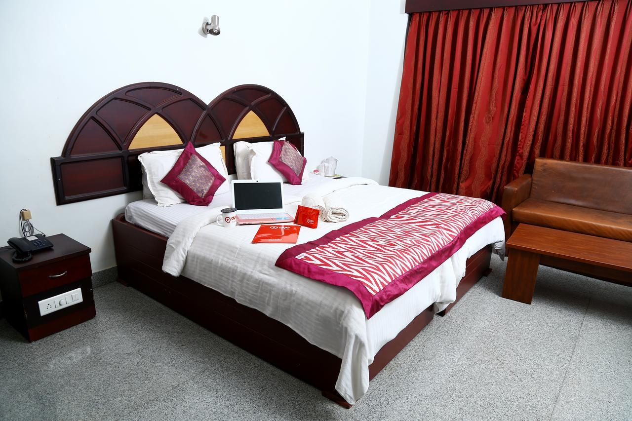 Oyo 9116 Thamburu International Hotel Thiruvananthapuram Esterno foto